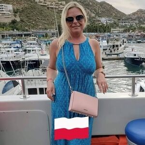 Meet your Posher, Ewa